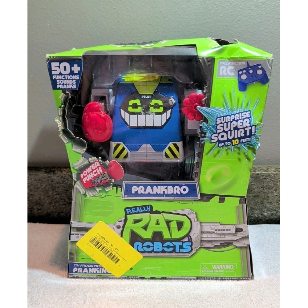 PRANKBRO RC Robot Really Rad Robots Sneaky Stealth Mode Super Squirt DAMAGED BOX